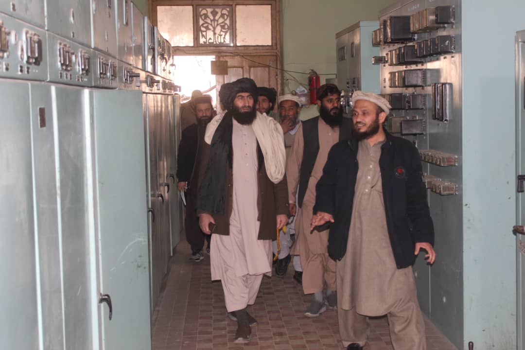 دکرنې وزارت مالي او دارې مرستیال د ننګرهار کانال تاسیساتو څخه لیدنه وکړه