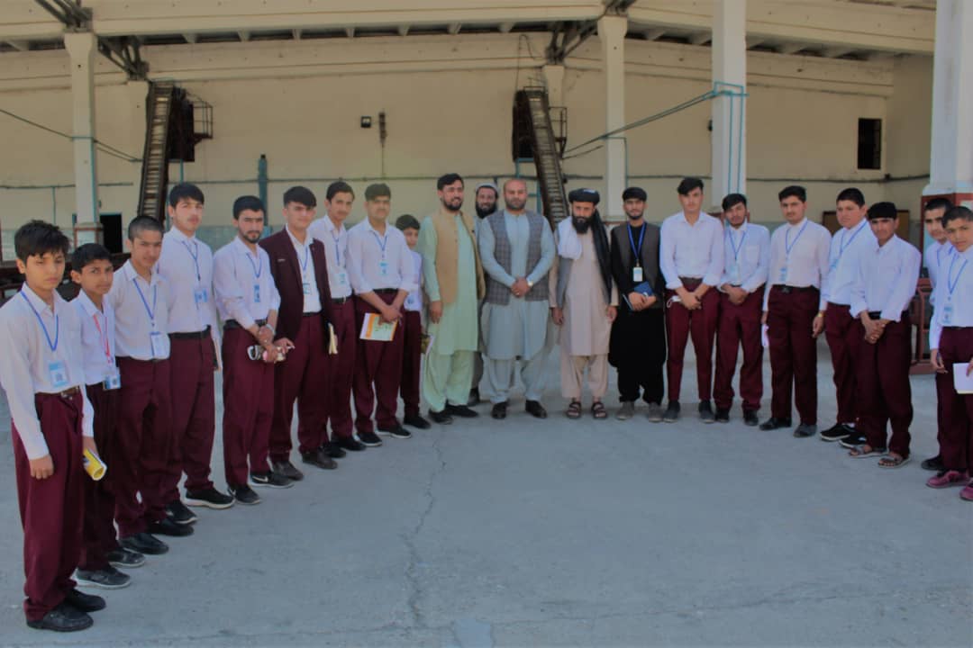 ننګرهار کانال ریاست کې زده کوونکو ته د علمي او عملي روزنې زمینه برابره شوې ده