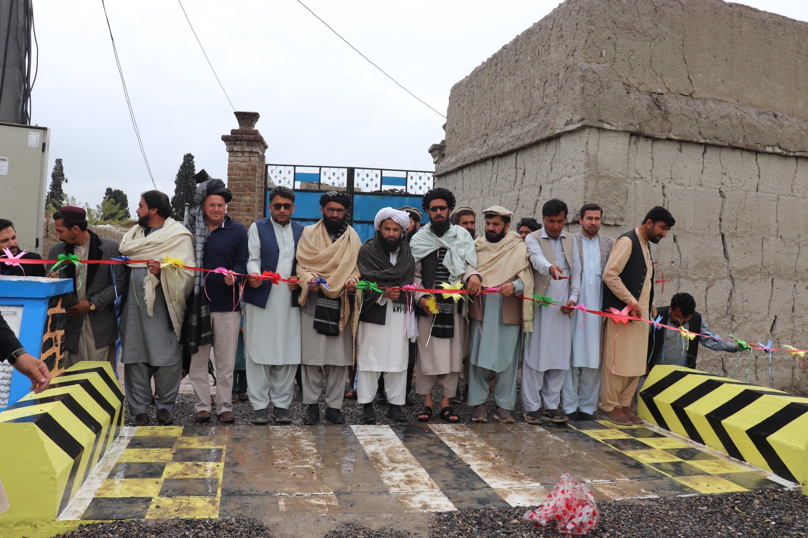 خوست کې د اوبو لګولو د دوو پروژو د رغولو چارې بشپړ او ګټې اخیستنې ته وسپارل شول