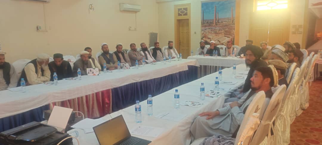 ننګرهار کې مالدارانو ته د ښو خدمتونو وړاندې کولو په موخه د همغږۍ غونډه ترسره شوه