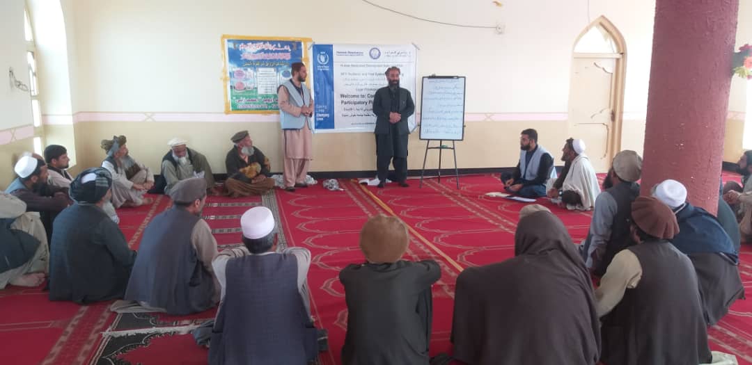 د لوګر دکرنې ریاست: د بزګرانو، بڼوالو او مالدارانو ستونزې حل لارې لټول کېږي