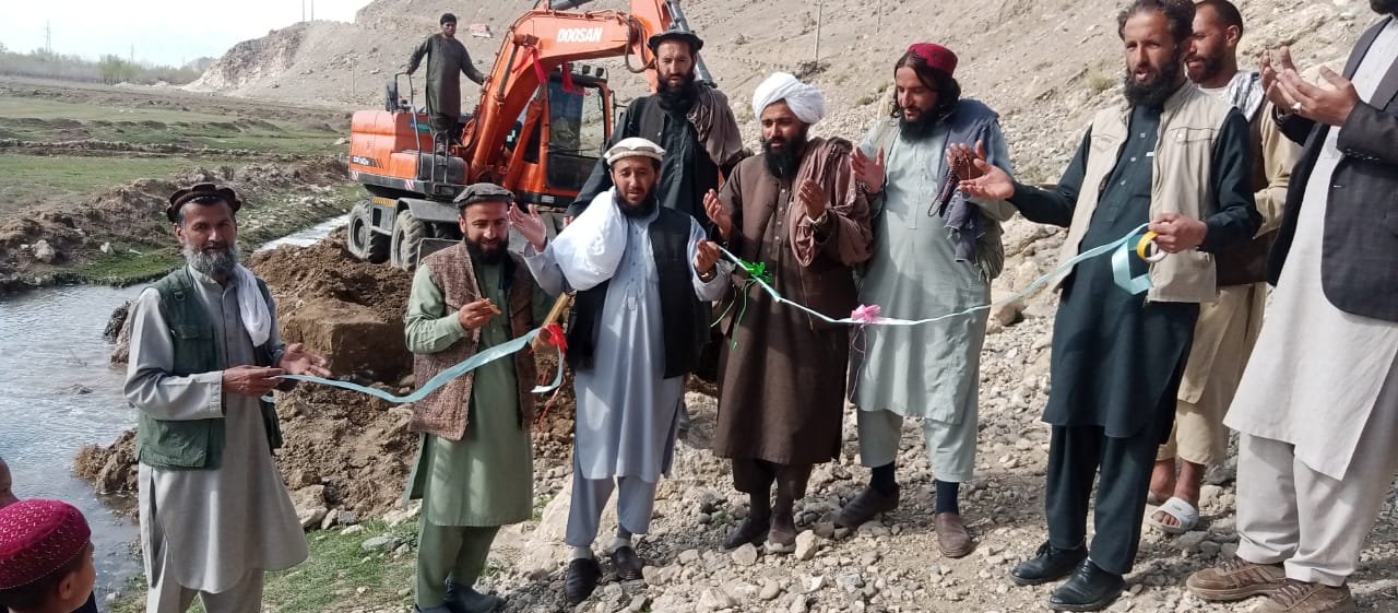 اعمار ۵۰۰ مترک سرک در فارم تحقیقاتی شوخی مرکز ولایت کاپیسا