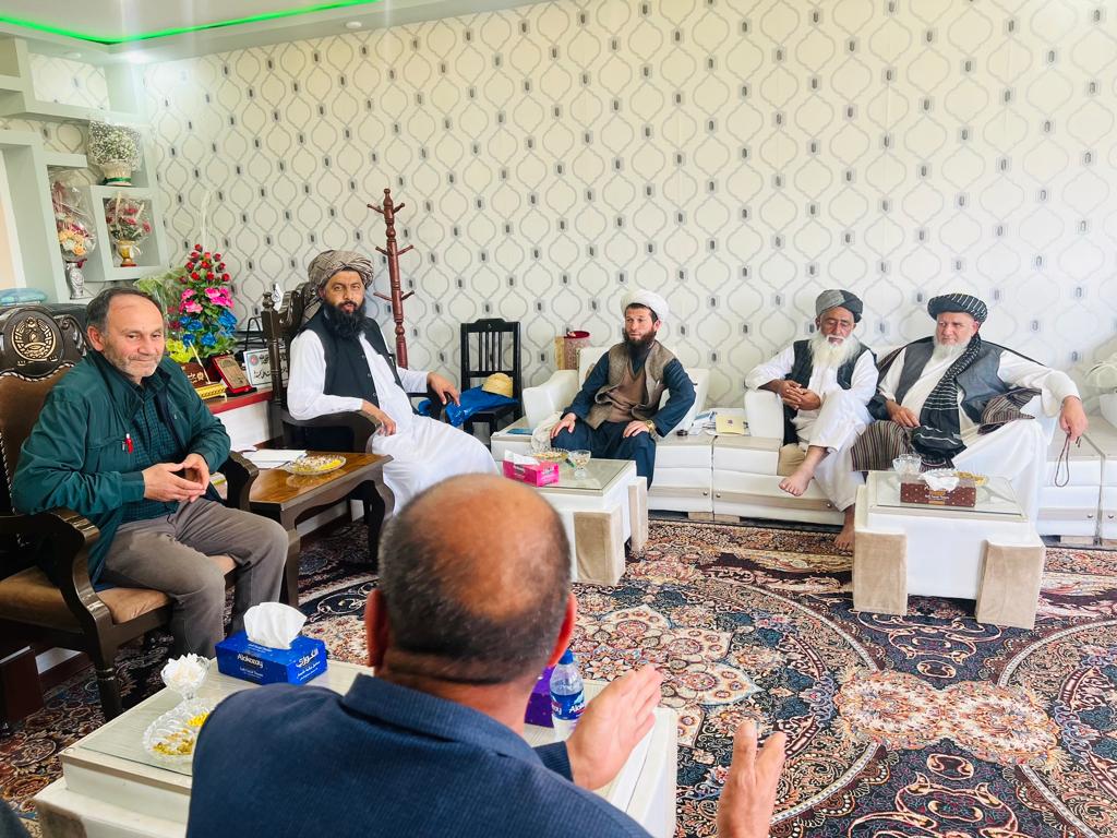 دیدار رئیس زراعت کندز با یک تن از تاجران کشور ترکیه