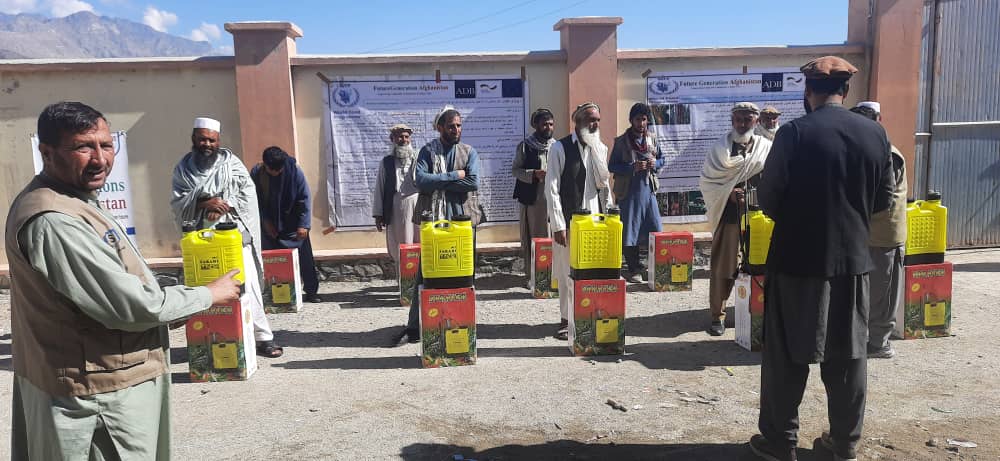 د لغمان مرکز مهترلام کې د بزګرانو شپږ ټولنې جوړې شوي دي