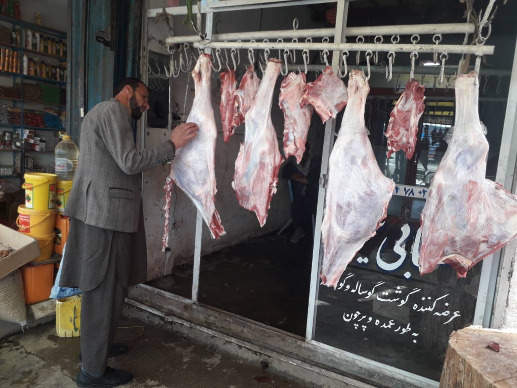 از قصابی‌‌های بازار ده باباعلی ولایت کاپیسا نظارت شد