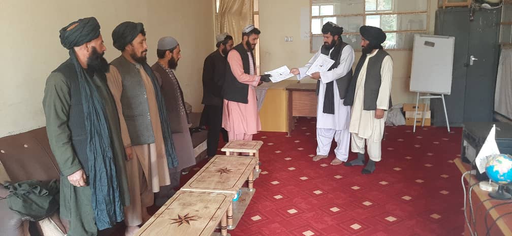 د اروزګان چنارتو کې د کرنيزو او حيواني درمل پلورنځيو څارنه وشوه