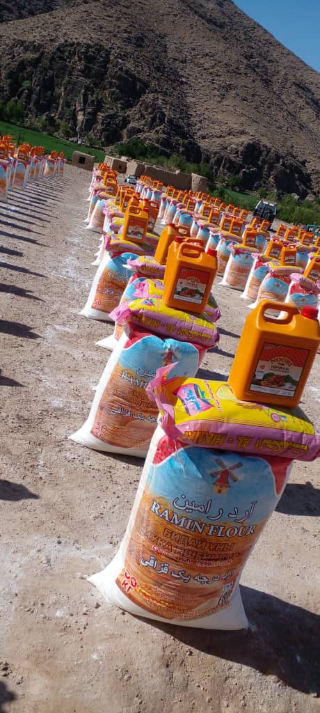 برای ۳۵۳ نفر در ولایت دایکندی مواد خوراکی توزیع شد