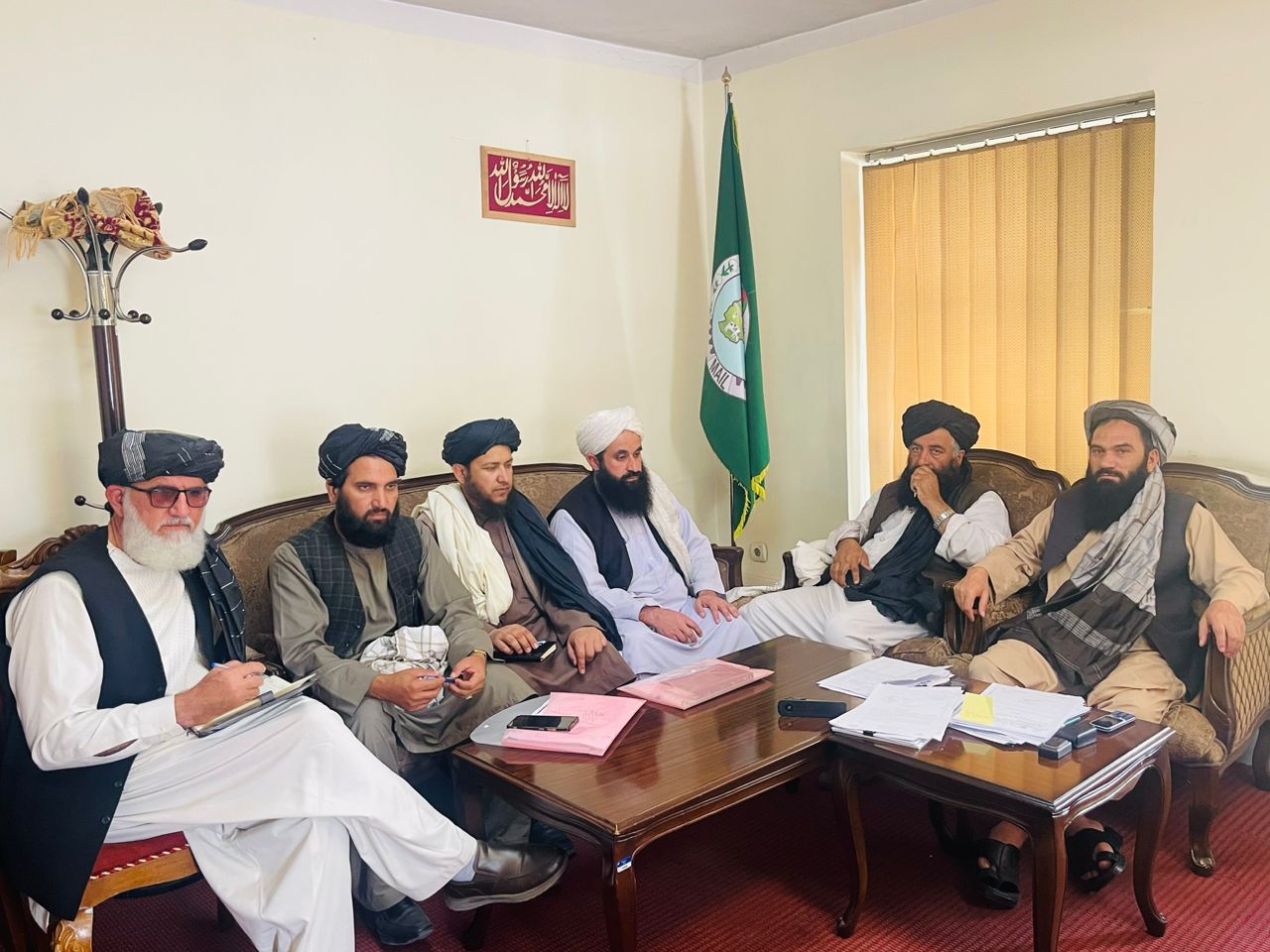 دکرنې په وزارت کې د امیرالمؤمنین د فرمانونو او احکامو تعقیبې غونډه دائره شوه