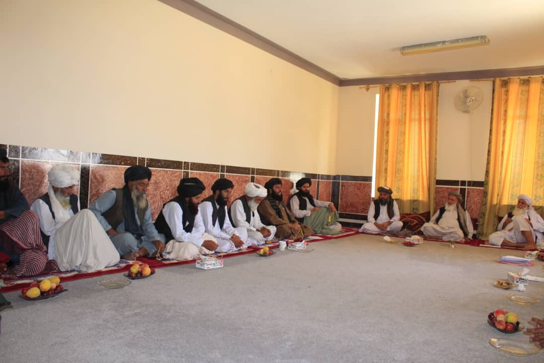 کندهار کې د امارتي ځمکو د غصب مخنیوی او غصب شویو ځمکو د بېرته راګرځولو تخنیکي پلاوی غونډه