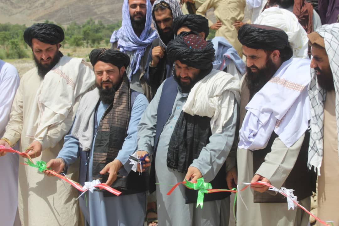 د ننګرهار کانال ریاست دویم فارم کې د استنادي دېوال چارې بشپړ او ګټې اخیستنې ته وسپارل شو