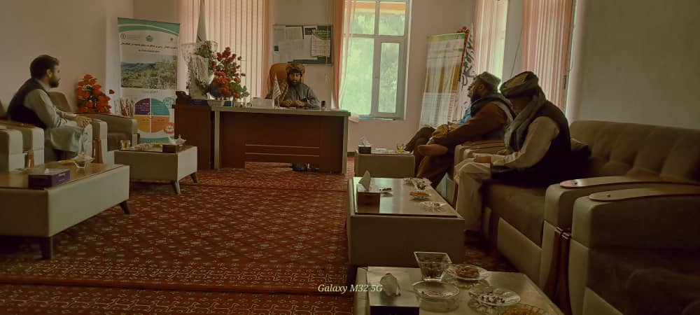 ملاقات رئیس زراعت ولایت بادغیس با نماینده دفتر هماهنگی کمکهای بشری سازمان ملل متحد (اوچا)