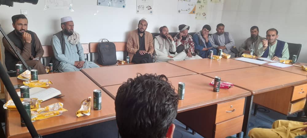 میدان وردګو کې د شېدو راټولولو، حیواني خوراکي پروسس مرکزونو او حیواني کلینیکونو سره مرستې وشوې