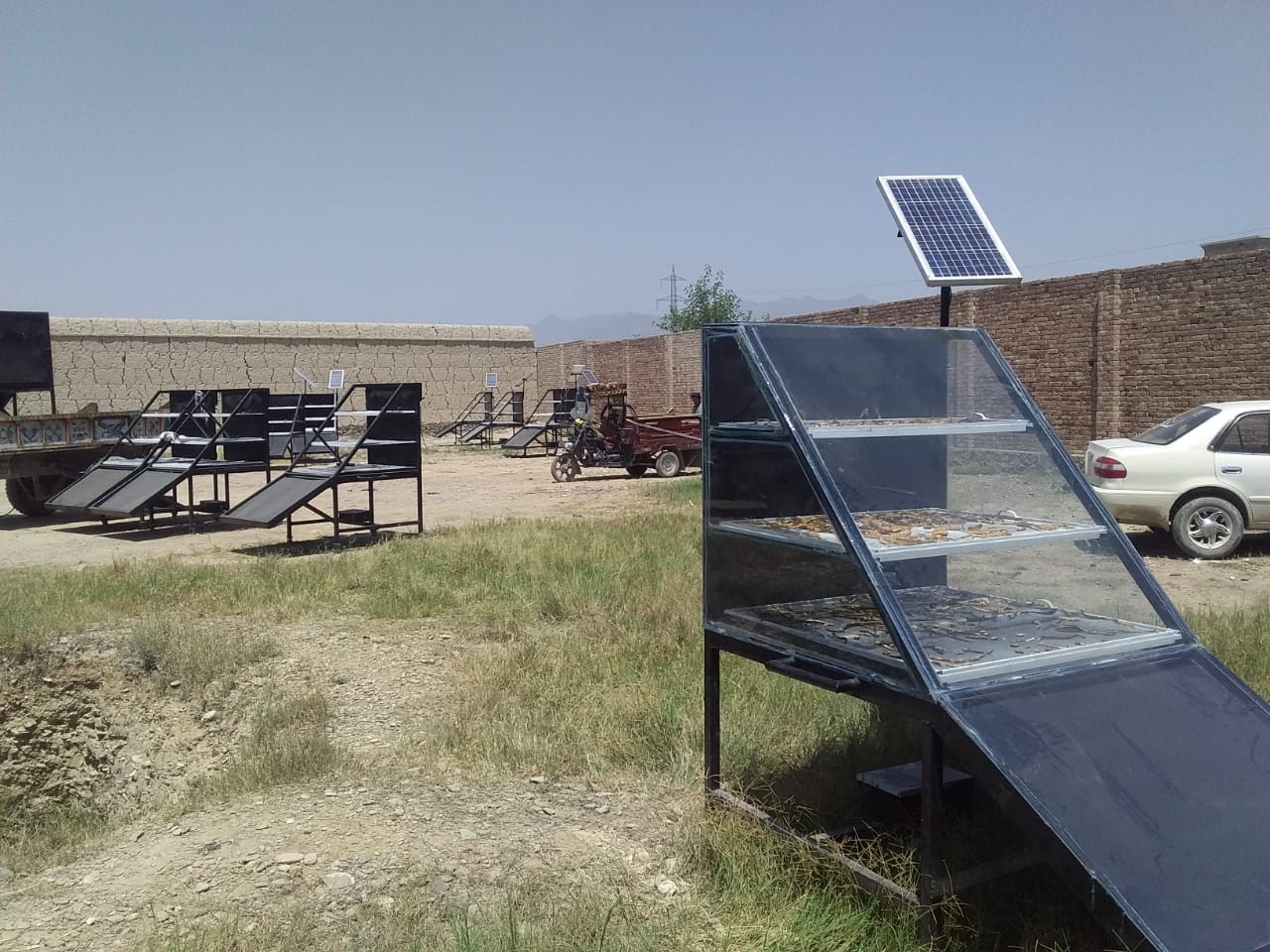 خوست کې یوشمېر بڼوالو سره مرسته وشوه