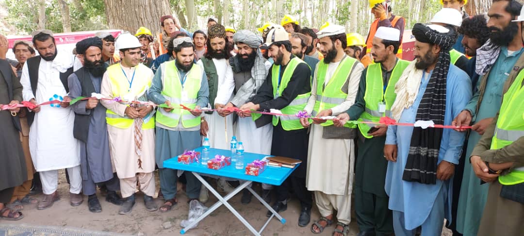 د پکتیکا نکي ولسوالی کې د اوبولګولو د یوشمېر پروژو بنسټ ډبره کېښودل شو