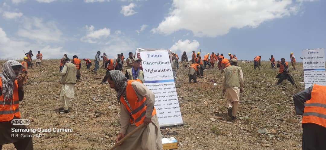 میدان وردګو کې دلسو کوچنیو پروژو چارې پیل شوې