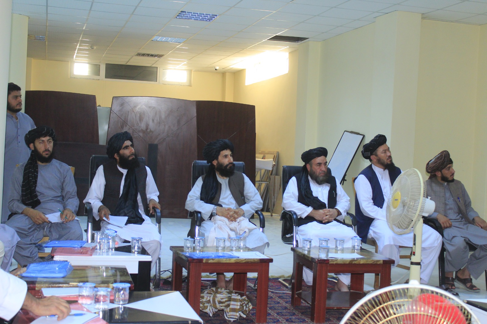 د کندهار زون د ځمکو چارو کارکوونکو ته روزنیز پروګرام دائر شو