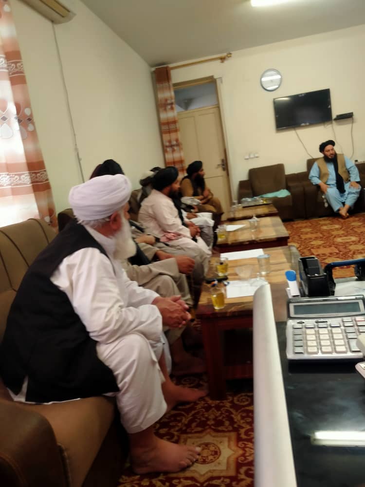 کندهار کې د امارتي ځمکو د غصب مخنیوی او غصب شویو ځمکو د بېرته راګرځولو تخنیکي پلاوی غونډه
