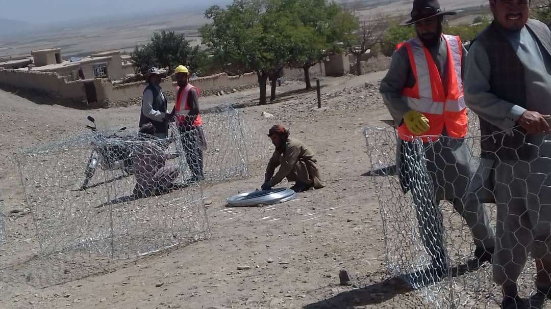 نظارت و کنترول از کار اعمار چکدم در ولسوالی شکر دره ولایت کابل