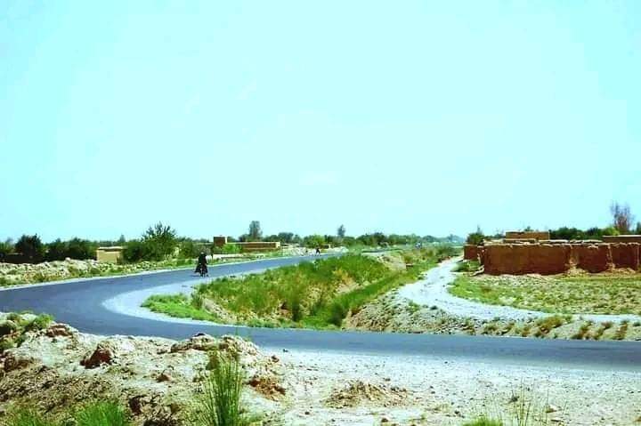 د هلمند مارجه کې پر زرو بزګرانو د غنمو اصلاح شوي تخمونه وېشل کېږی