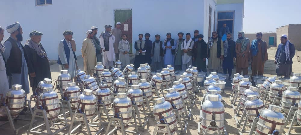 توزیع وسایل پروسس محصولات مالداری برای ۷۰ مالدار در ولسوالی قلعه ذال ولایت کندز