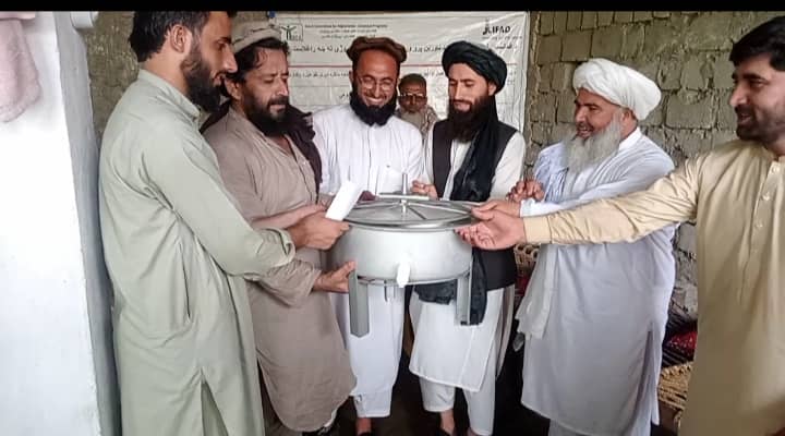 کونړ کې له مالدارانو سره د مرستې لړۍ پیل شوی