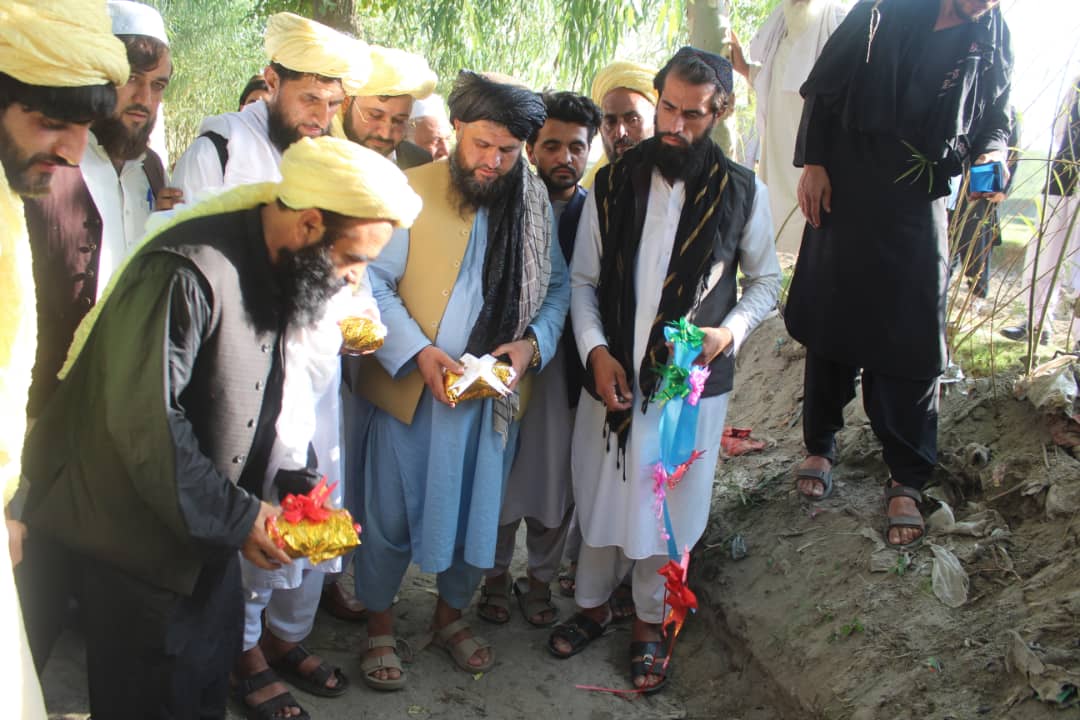 د لغمان مرکز مهترلام کې د کانال او سربند رغنیزې چارې پیل شوې