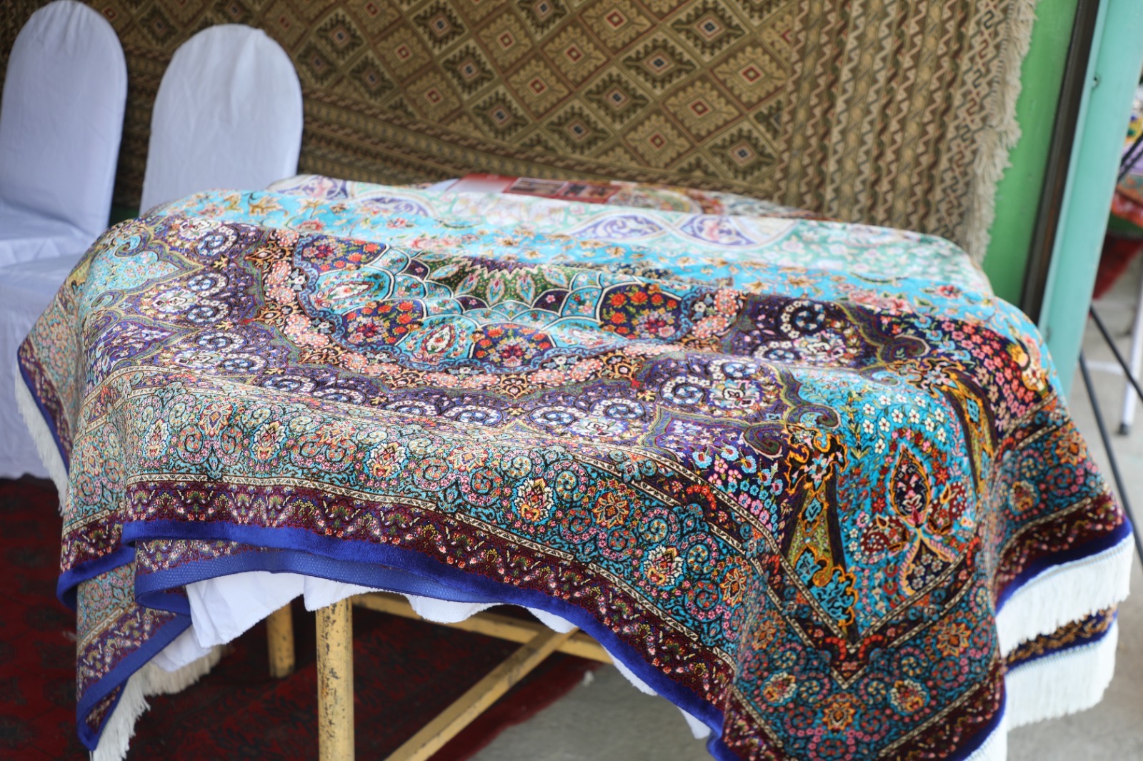 نمایش صنایع دستی خانم‌ها زحمت کش افغانستان در بیست‌و نهمین نمایشگاه محصولات زراعتی با اشتراک در این نمایشگاه صنایع دلخواه تان را خریداری نمایید