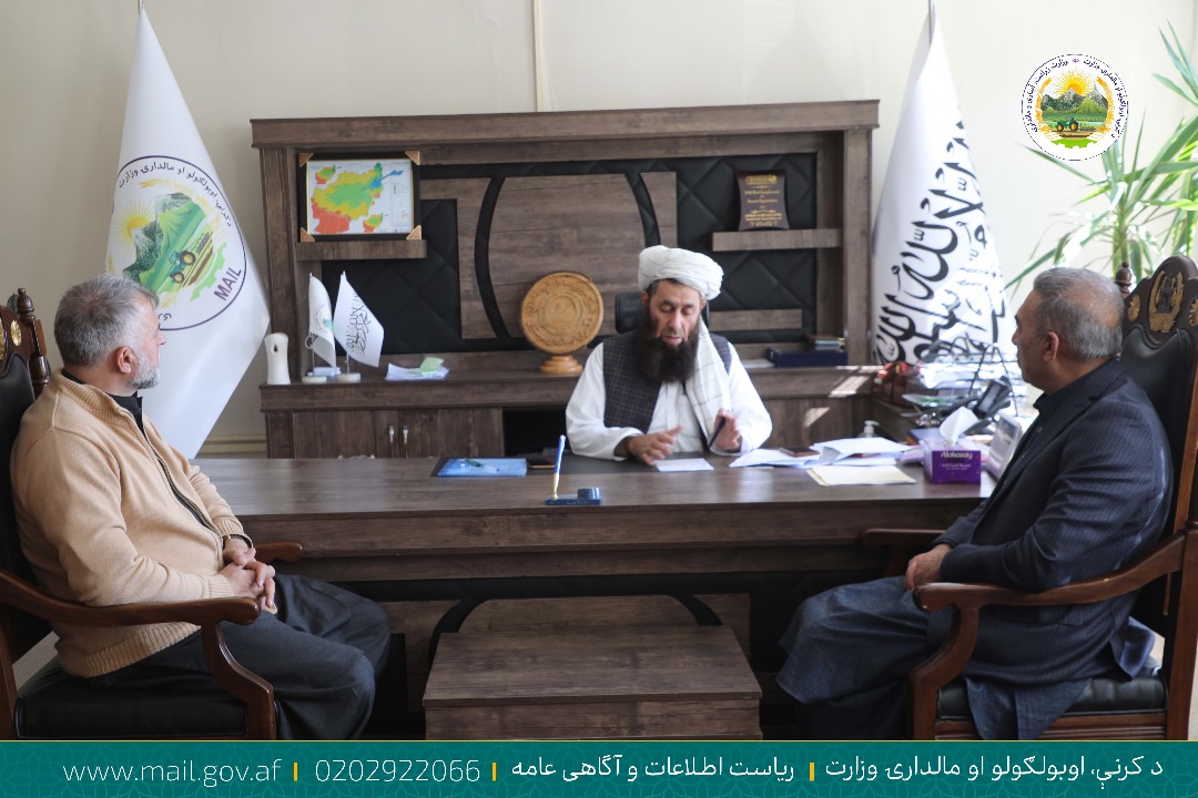 دیدار معین زراعت و مالداری با مسوولان موسسه شیلر