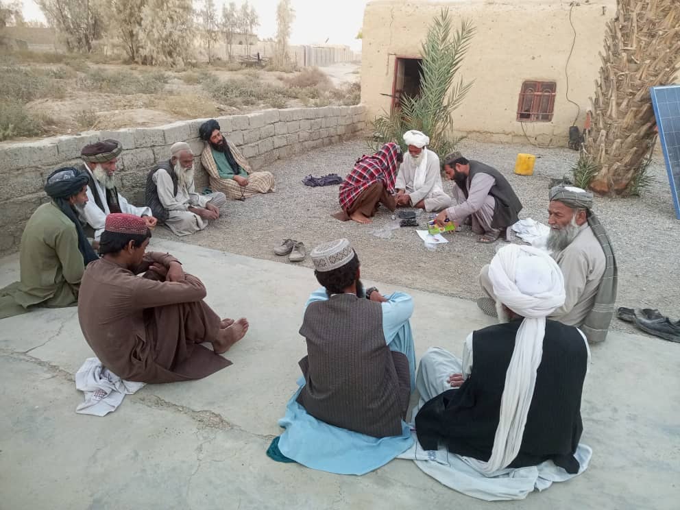 دهلمند خانشین کې کرونده ګرو ته زده کړې ورکول کېږي