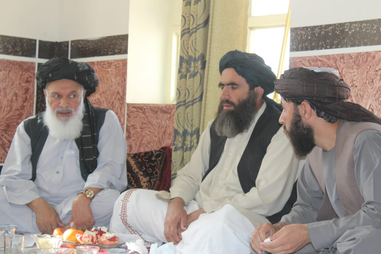 کندهار کې د امارتي ځمکو د غصب مخنیوی او غصب شویو ځمکو د بېرته راګرځولو تخنیکي پلاوی غونډه