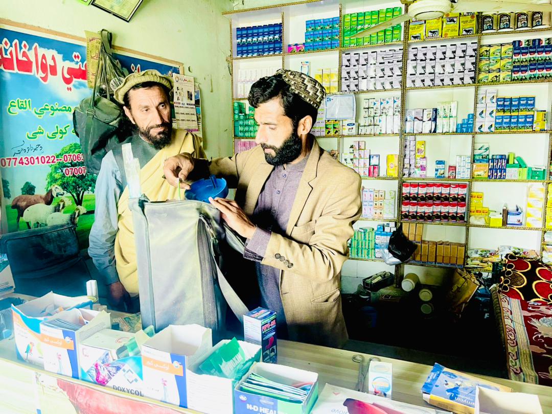 د خوست باک کې د چرګانو او کبانو فارمونو څخه څارنه وشوه