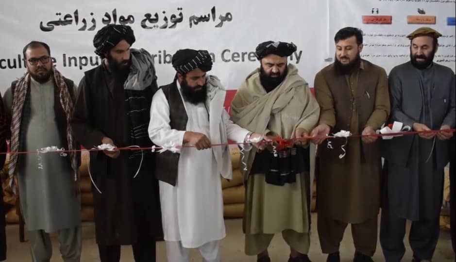 برای  یک هزار و۵۰۰ دهقان ولایت لوگر تخم اصلاح شده گندم و کودکیمیاوی توزیع می‌گردد