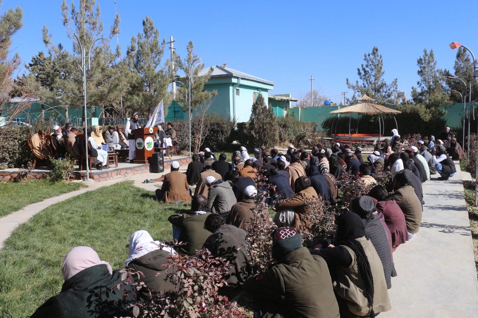 د پکتیا دکرنې رییس د دې ولایت د څارنې او ارزونې کډ پلاوي سره وکتل