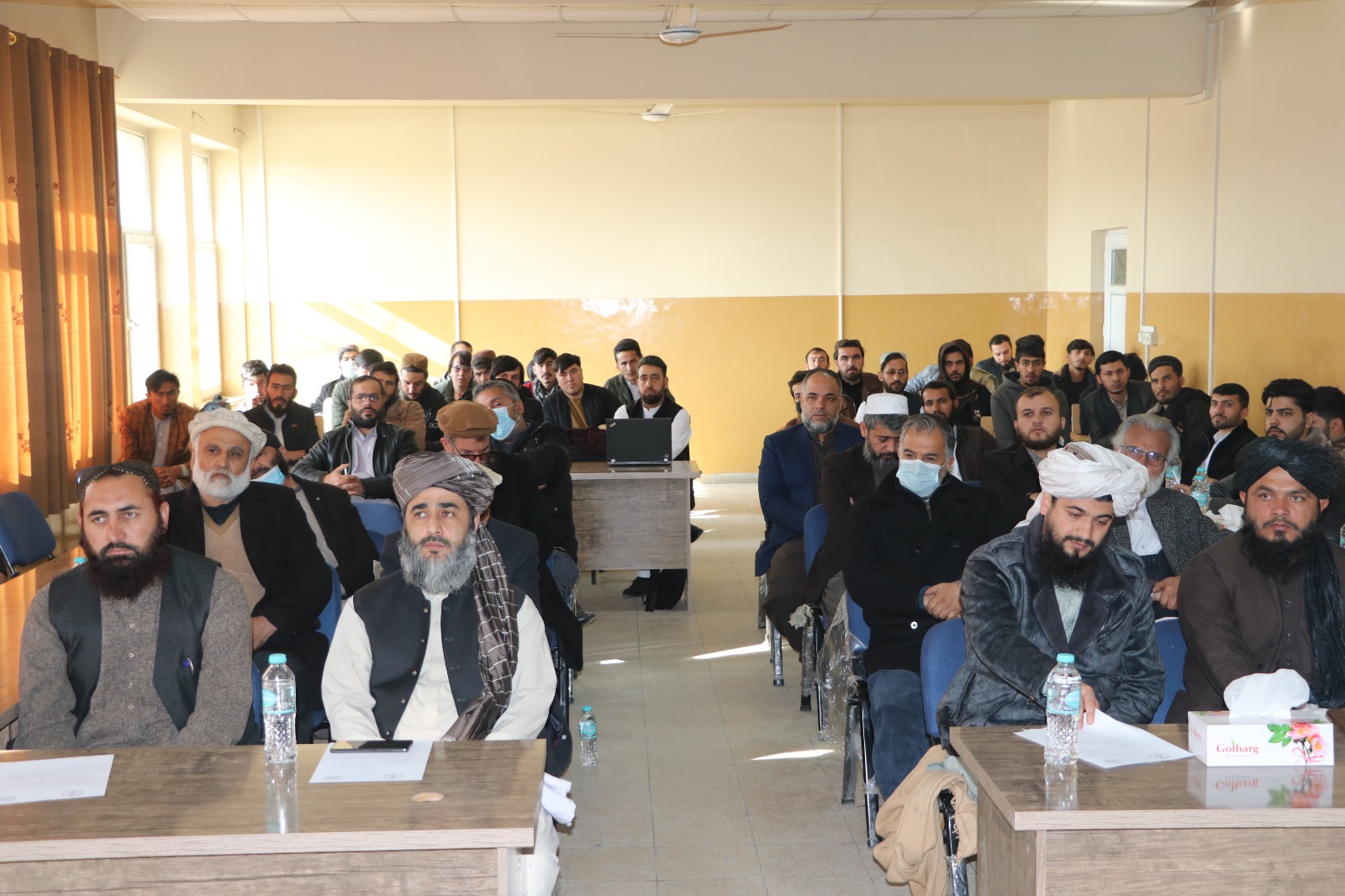 اشتراک رئیس عمومی مالداری و صحت حیوانی در برنامه دفاع مونوگراف محصلین پوهنحی وترنری پوهنتون کابل