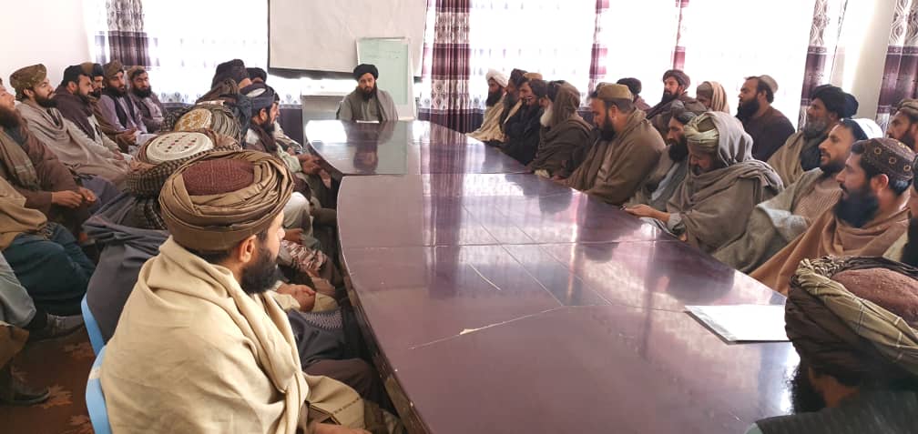 د هلمند دکرنې رییس: چارې مو په صداقت او ایماندارۍ مخته یوسئ