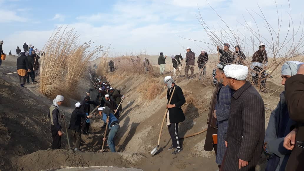 برای ۷۰۰ تَن در ولسوالی خمآب ولایت جوزجان زمینه اشتغال فراهم شد