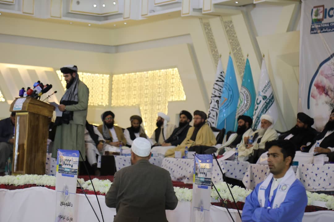 ننګرهار ولایت کې د اقلیم بدلون په نړۍوال کنفرانس کې د کرنې وزیر ګډون