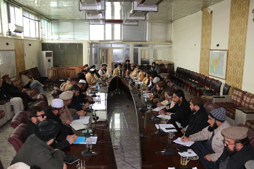 د هېواد په کچه د ټولو ځمکو د سروې او تصفيې په موخه تعقیبي غونډه 