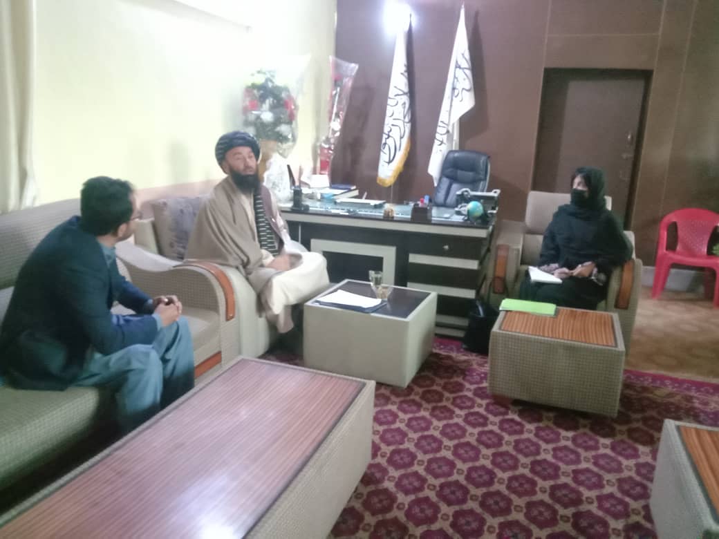 د ننګرهار دکرنې رییس د سیمول هال دفتر عمومي رییس سره وکتل