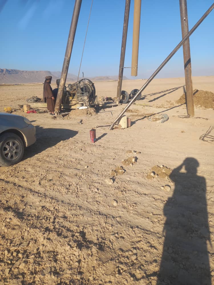 د هلمند دوو ولسوالیو کې د لسګونه جریبه امارتي ځمکو د غصب مخه ونیول شوه