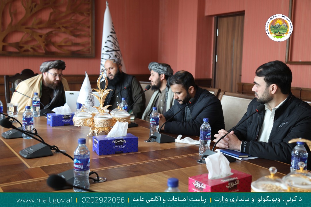 گزارش دهی مسوولان صندوق انکشاف زراعت به وزیر زراعت