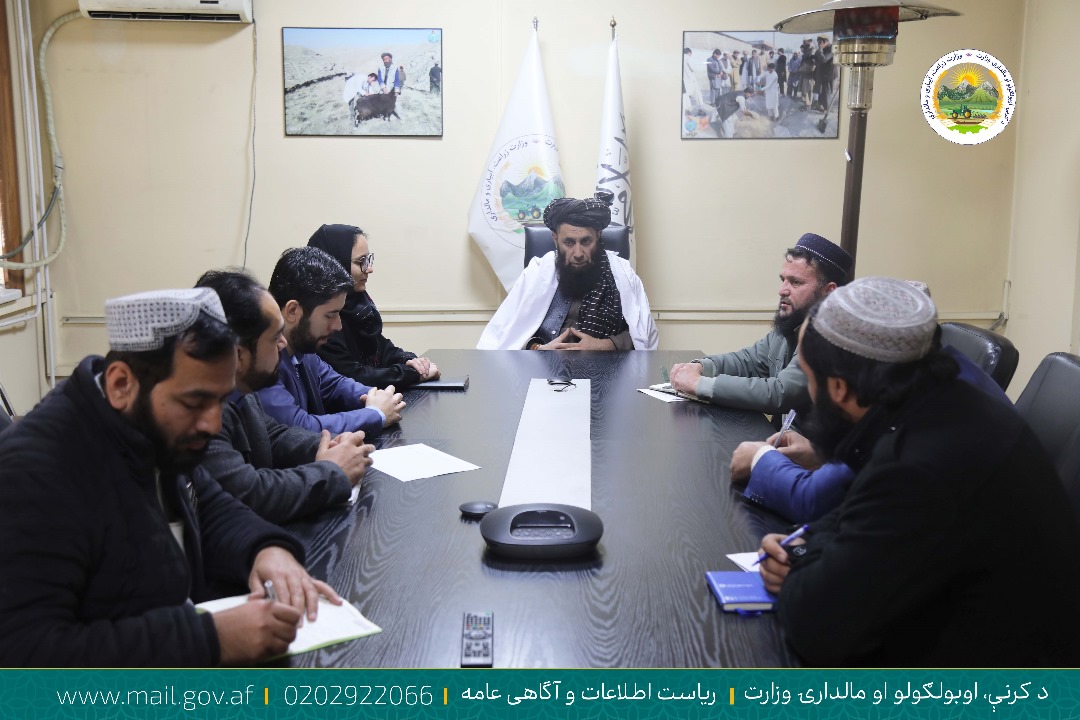 د کرنې او مالدارۍ مرستیال د ملګرو ملتونو له نشه يي توکو او جرمونو سره د مبارزې ادارې له نوي مشر سره وکتل
