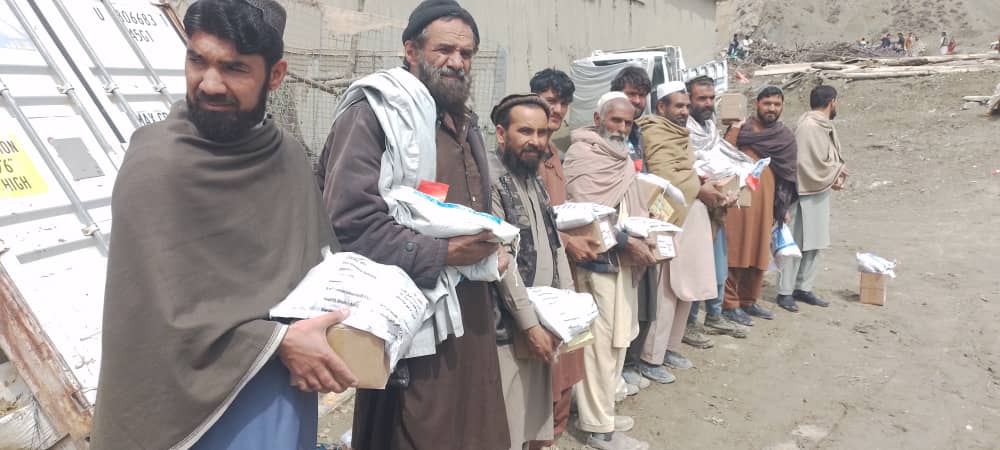 د پکتیا شواک کې پر سلګونو مالدارانو د څارویو خوراکي توکي ووېشل شوې