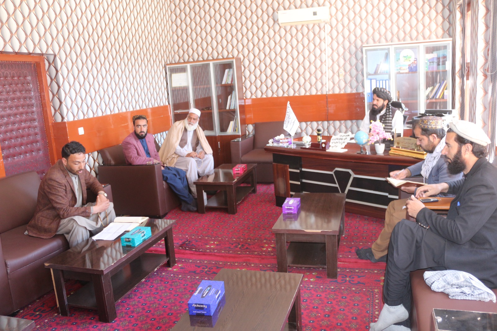 د پکتیا دکرنې رییس د ژغورنې نړۍوالې کمېټې چارواکو سره وکتل