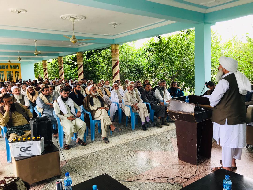کونړ کې پرسلګونو بڼوالو د بڼوالۍ اړونده توکي ووېشل شول