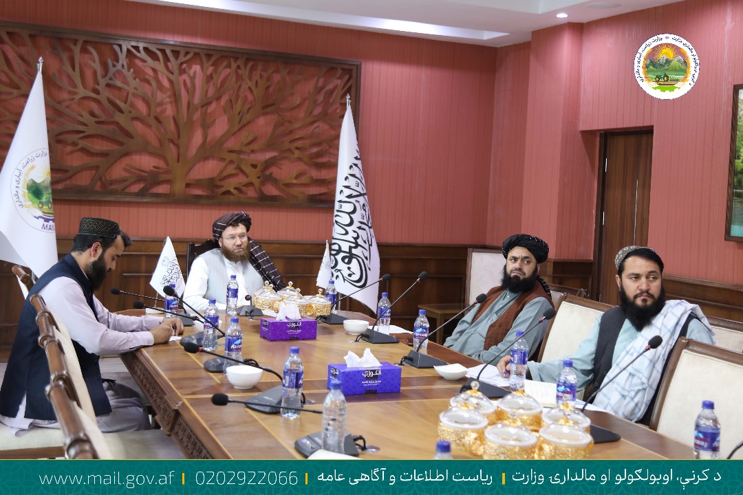 تاکید وزیر زراعت بر درنظرگیری نیازمندی دهقانان و مالداران در تطبیق پروژها 