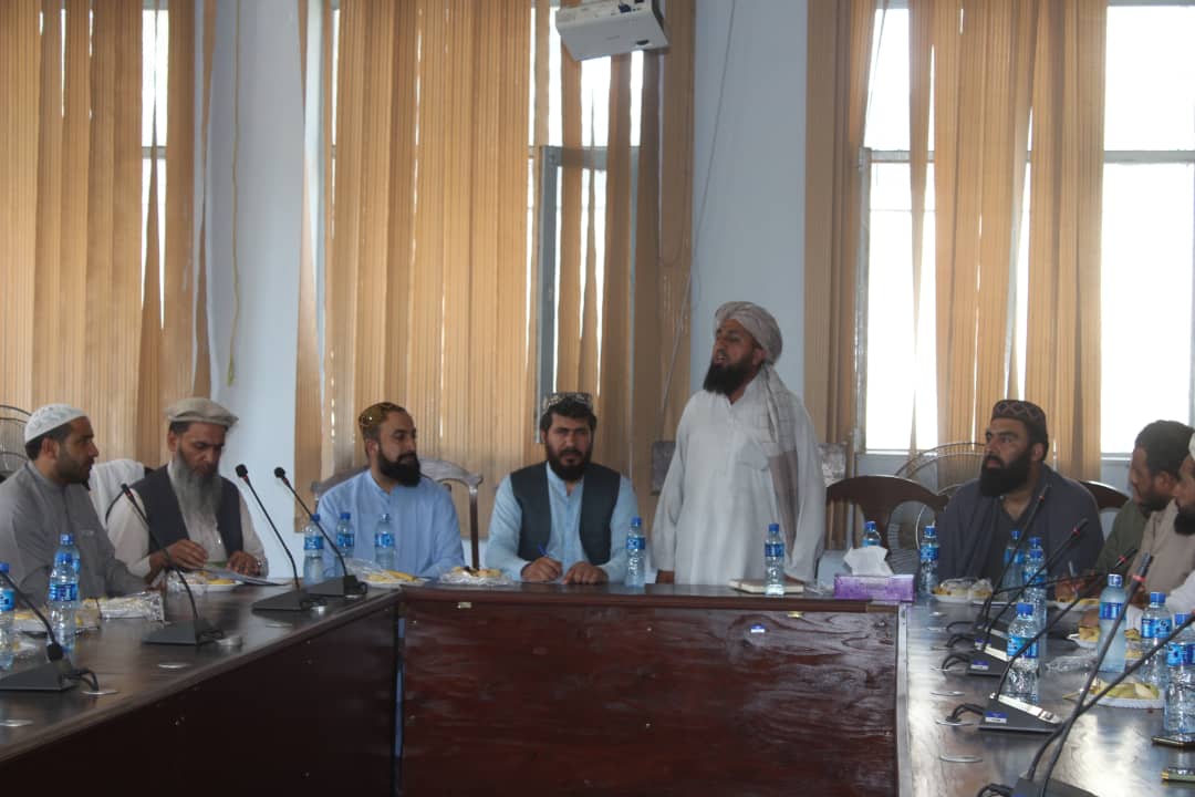 د ننګرهار د نیالګیو روزنې ټولنې خپل راپور چارواکو ته وړاندې کړ