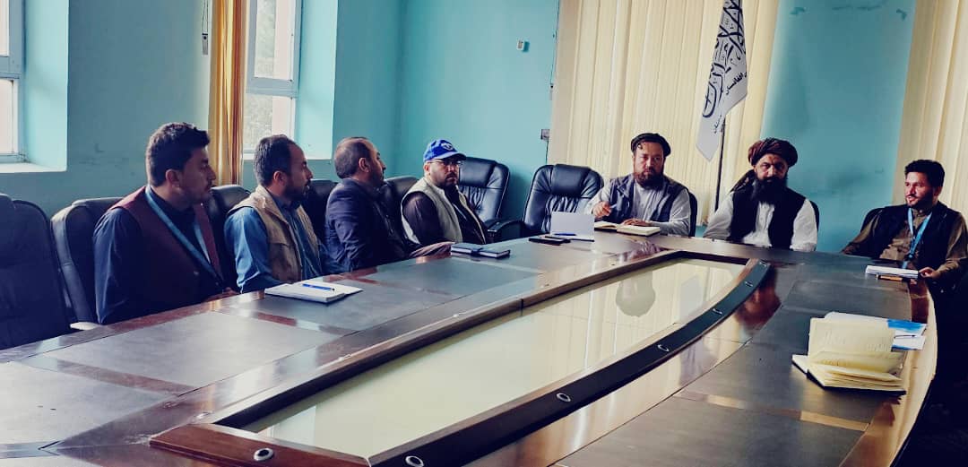 توزیع ماشین پشم ریسی برای ۱۰۸ خانم در ولسوالی دولت آباد ولایت بلخ ۳۱ سنبله ۱۴۰۳ هـ.ش ریاست زراعت، آبیاری و مالداری ولایت بلخ در همکاری دفتر کمیته هالند در آن ولایت برای ۱۰۸ نفر خانم ماشین پشم ریسی توزیع نمود. این ماشینها به منظور حمایت از خانوادههای مالدار که در بخش پشم ریسی کار مینمایند توزیع شده است تا مصروفیت سالم و پرعاید برای شان مساعد گردد.