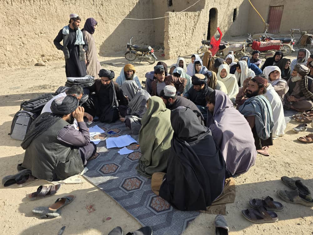 د کندهار ارغنداب کې لسګونو کسان د لبنیاتو، تازه مېوو او سبو پروسس په برخه کې روزل کېږي
