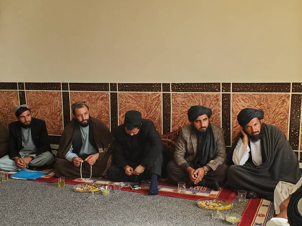 د کرنې وزارت د ځنګلونو رییس کندهار ته د سفر په ترڅ کې له بېلابېلو چارواکو سره وکتل